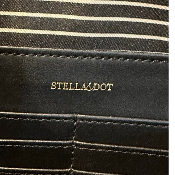 Stella & Dot Women's Bellamy Leopard Print Clutch with Removable Crossbody Chain - Picture 6 of 9